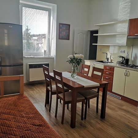 Fine Apartment In Centrum Of Slany With Aircondition Kültér fotó