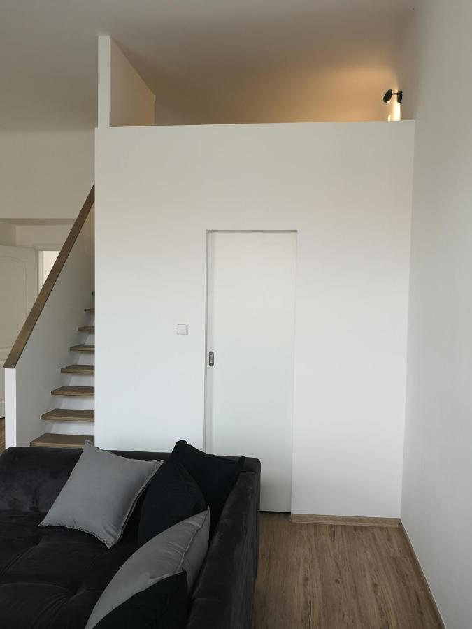 Fine Apartment In Centrum Of Slany With Aircondition Kültér fotó